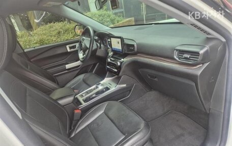 Ford Explorer VI, 2022 год, 2 893 000 рублей, 15 фотография