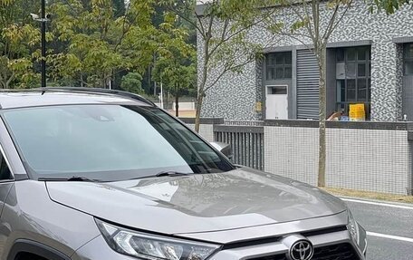 Toyota RAV4, 2021 год, 2 217 600 рублей, 5 фотография
