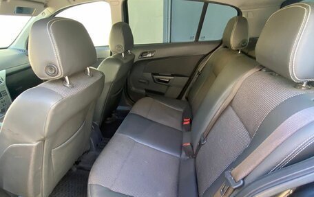Opel Astra J, 2012 год, 585 000 рублей, 4 фотография