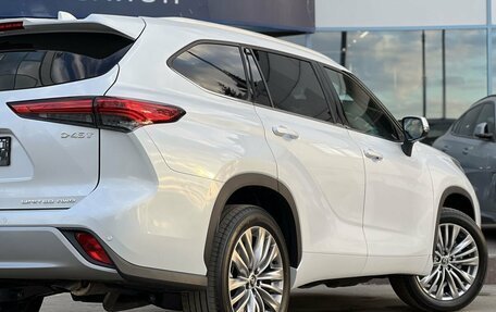 Toyota Highlander, 2025 год, 5 690 000 рублей, 9 фотография