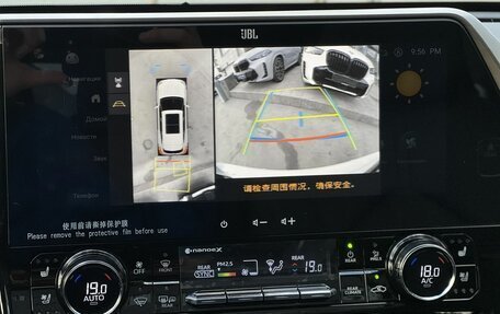 Toyota Highlander, 2025 год, 5 690 000 рублей, 24 фотография