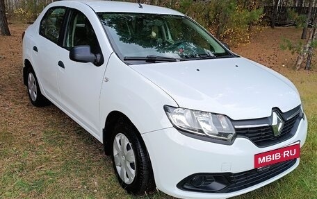 Renault Logan II, 2016 год, 770 000 рублей, 2 фотография