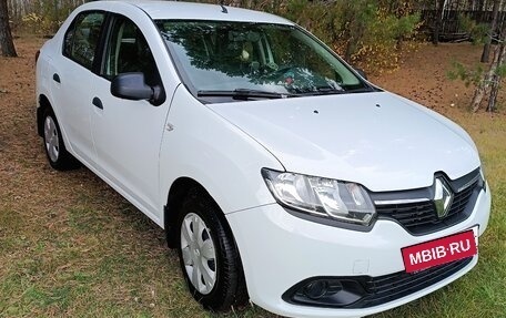 Renault Logan II, 2016 год, 770 000 рублей, 3 фотография