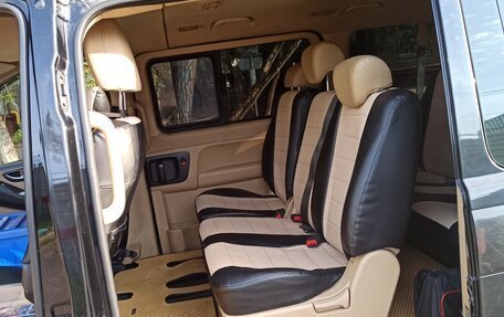 Hyundai H-1 II рестайлинг, 2016 год, 2 100 000 рублей, 7 фотография