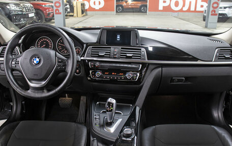 BMW 3 серия, 2018 год, 1 998 000 рублей, 14 фотография