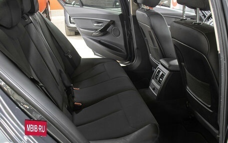 BMW 3 серия, 2018 год, 1 998 000 рублей, 12 фотография