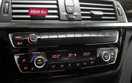 BMW 3 серия, 2018 год, 1 998 000 рублей, 19 фотография