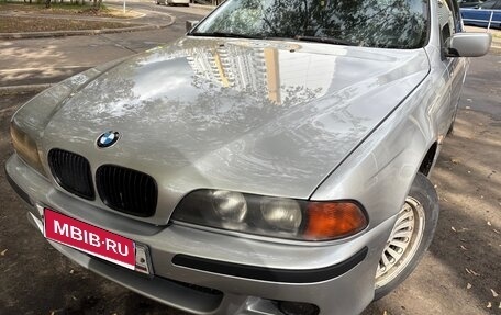 BMW 5 серия, 1999 год, 585 000 рублей, 1 фотография