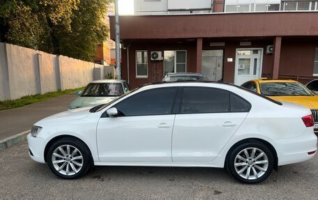 Volkswagen Jetta VI, 2012 год, 900 000 рублей, 3 фотография