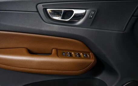 Volvo XC60 II, 2018 год, 2 980 000 рублей, 13 фотография