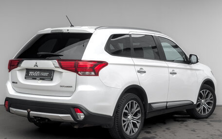 Mitsubishi Outlander III рестайлинг 3, 2016 год, 1 850 000 рублей, 5 фотография