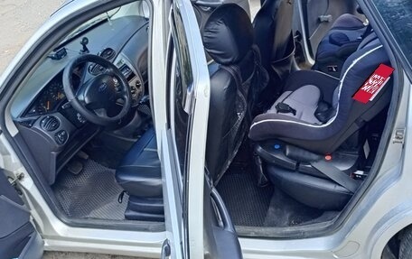 Ford Focus IV, 2004 год, 400 000 рублей, 16 фотография