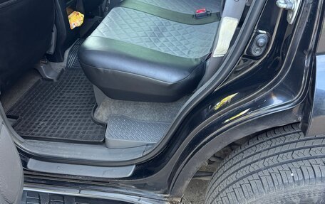 Toyota Land Cruiser Prado 120 рестайлинг, 2004 год, 1 500 000 рублей, 7 фотография