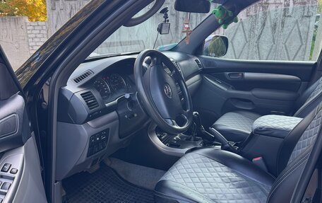 Toyota Land Cruiser Prado 120 рестайлинг, 2004 год, 1 500 000 рублей, 13 фотография