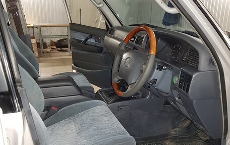 Toyota Land Cruiser 80 рестайлинг, 1997 год, 1 980 000 рублей, 22 фотография