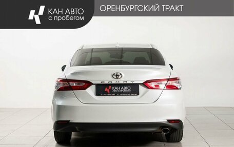 Toyota Camry, 2020 год, 2 650 000 рублей, 4 фотография