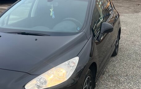 Peugeot 308 II, 2011 год, 550 000 рублей, 2 фотография