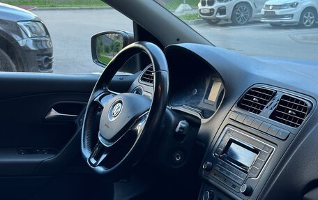 Volkswagen Polo VI (EU Market), 2017 год, 1 210 000 рублей, 4 фотография