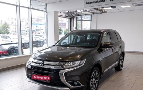 Mitsubishi Outlander III рестайлинг 3, 2016 год, 1 499 000 рублей, 1 фотография