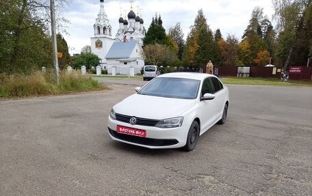 Volkswagen Jetta VI, 2013 год, 670 000 рублей, 1 фотография