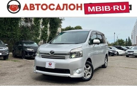 Toyota Voxy II, 2007 год, 1 000 000 рублей, 1 фотография