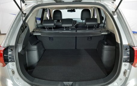 Mitsubishi Outlander III рестайлинг 3, 2015 год, 1 570 000 рублей, 5 фотография