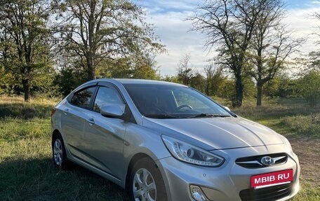 Hyundai Accent IV, 2013 год, 1 050 000 рублей, 4 фотография
