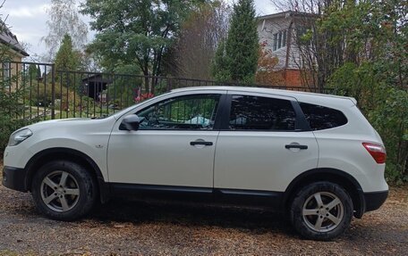 Nissan Qashqai+2 I, 2013 год, 900 000 рублей, 2 фотография