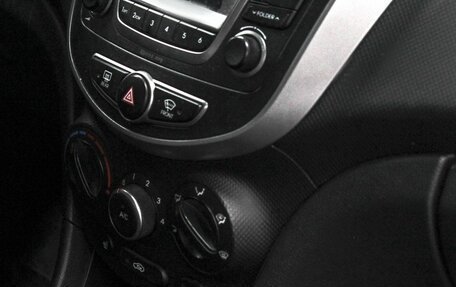 Hyundai Solaris II рестайлинг, 2012 год, 949 900 рублей, 11 фотография
