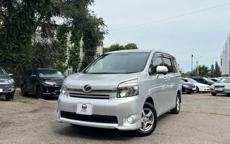 Toyota Voxy II, 2007 год, 1 000 000 рублей, 3 фотография