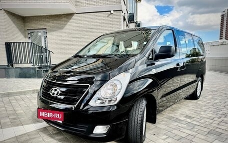 Hyundai H-1 II рестайлинг, 2017 год, 3 090 000 рублей, 10 фотография