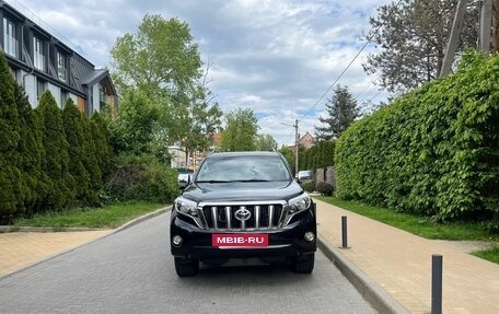 Toyota Land Cruiser Prado 150 рестайлинг 2, 2015 год, 4 150 000 рублей, 2 фотография