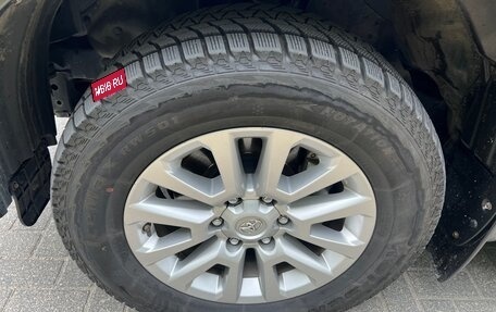 Toyota Land Cruiser Prado 150 рестайлинг 2, 2015 год, 4 150 000 рублей, 4 фотография