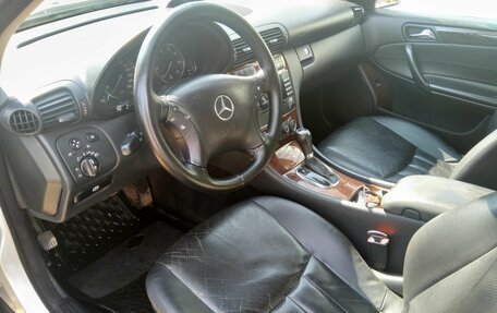 Mercedes-Benz C-Класс, 2006 год, 750 000 рублей, 2 фотография