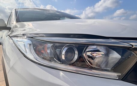 Honda Vezel, 2021 год, 1 595 000 рублей, 5 фотография