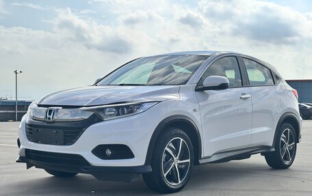 Honda Vezel, 2021 год, 1 595 000 рублей, 16 фотография