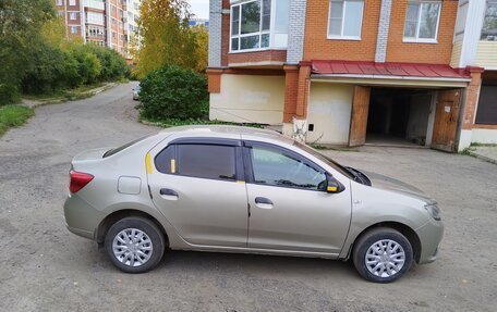 Renault Logan II, 2018 год, 540 000 рублей, 2 фотография