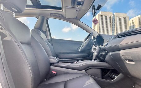 Honda Vezel, 2021 год, 1 595 000 рублей, 34 фотография