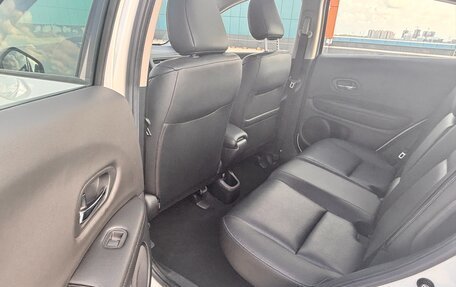 Honda Vezel, 2021 год, 1 595 000 рублей, 39 фотография