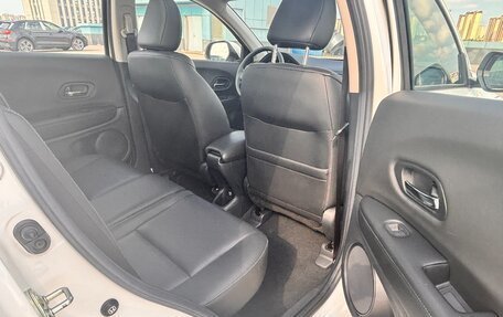 Honda Vezel, 2021 год, 1 595 000 рублей, 36 фотография