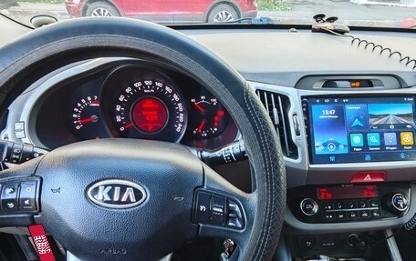 KIA Sportage III, 2011 год, 1 350 000 рублей, 2 фотография