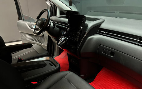 Hyundai Staria, 2021 год, 5 500 000 рублей, 19 фотография