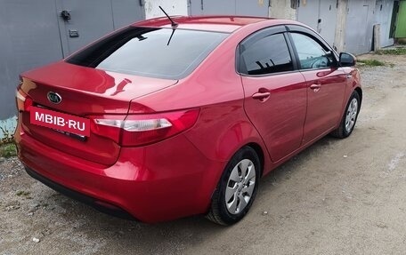 KIA Rio III рестайлинг, 2012 год, 820 000 рублей, 2 фотография