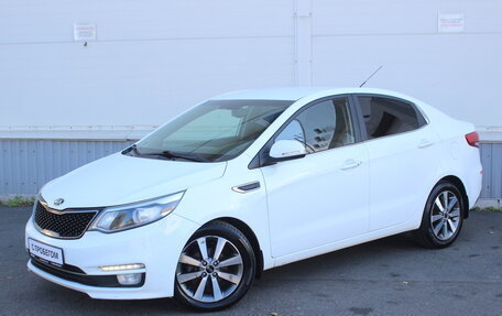 KIA Rio III рестайлинг, 2016 год, 1 090 000 рублей, 2 фотография