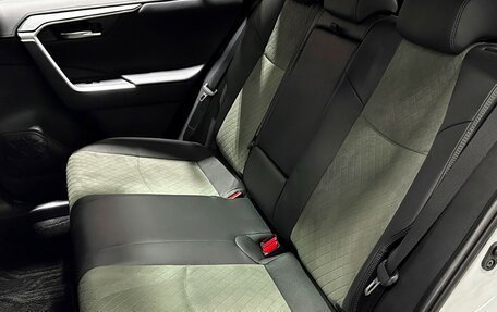 Toyota RAV4, 2025 год, 3 947 000 рублей, 13 фотография
