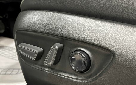 Toyota RAV4, 2025 год, 3 947 000 рублей, 19 фотография