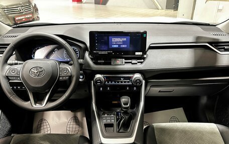 Toyota RAV4, 2025 год, 3 947 000 рублей, 31 фотография