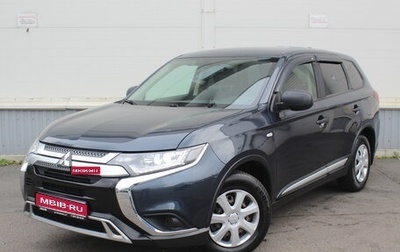 Mitsubishi Outlander III рестайлинг 3, 2019 год, 1 690 000 рублей, 1 фотография