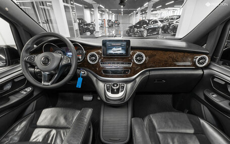 Mercedes-Benz V-Класс, 2019 год, 5 400 000 рублей, 8 фотография