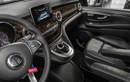 Mercedes-Benz V-Класс, 2019 год, 5 400 000 рублей, 19 фотография